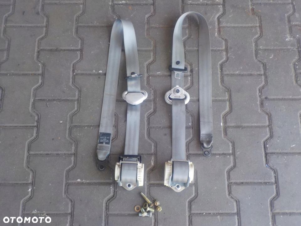 VW T5 PAS PASY BEZPIECZEŃSTAWA TYŁ TYLNE ŚRODKOWE - 2