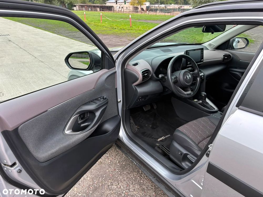 Toyota Yaris Cross - 2