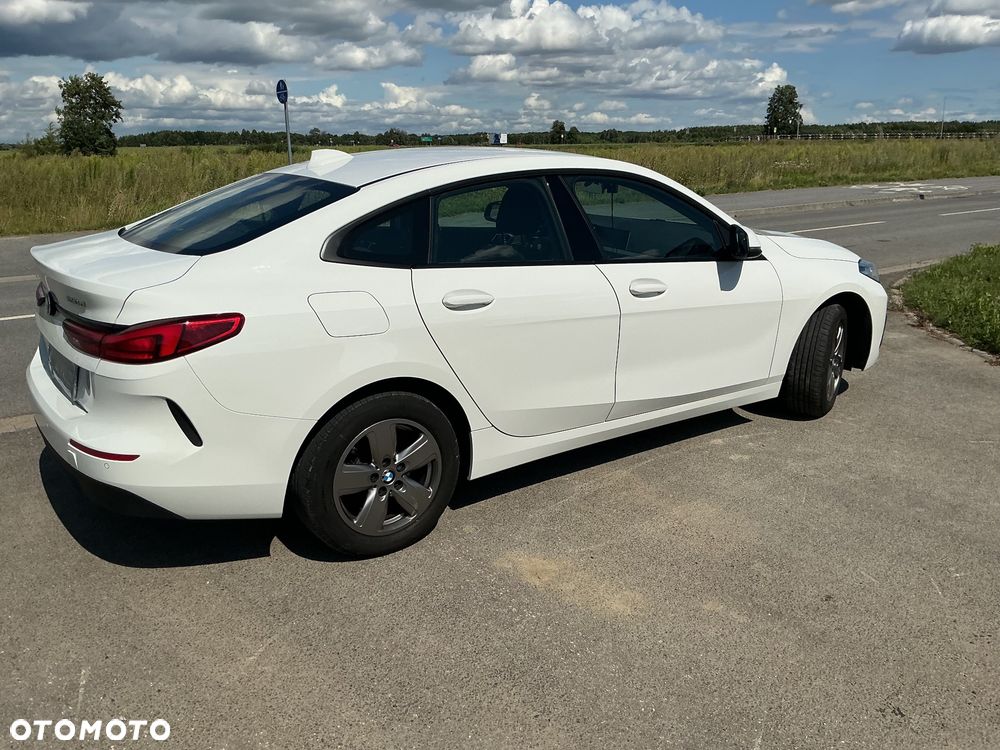 BMW Seria 2 216d - 10