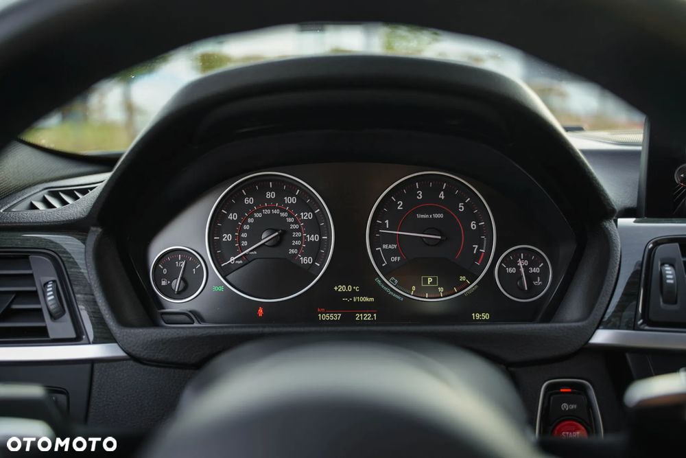 BMW Seria 3 335i Sport-Aut Sport Line - 33
