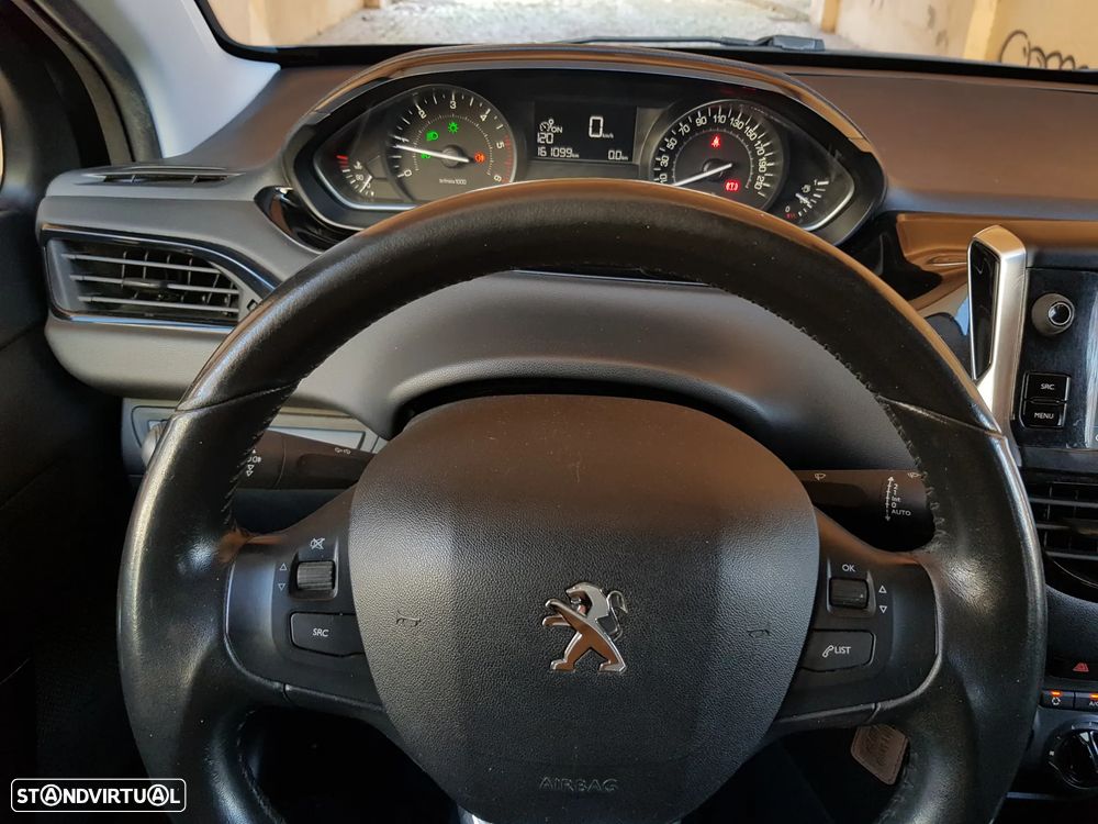 Peugeot 208 1.5 BlueHDi Signature - 23