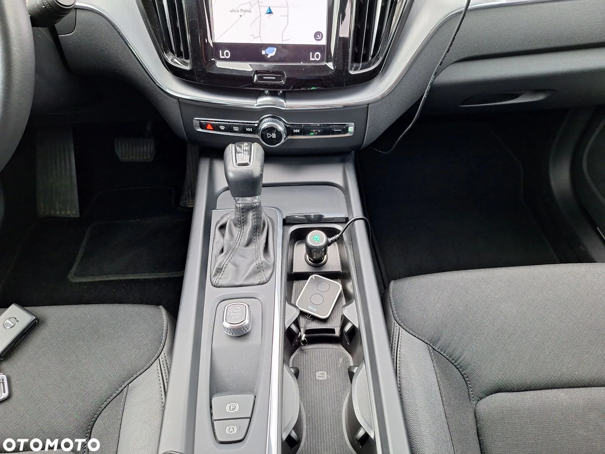 Volvo XC 60 D4 AWD Geartronic Momentum - 16