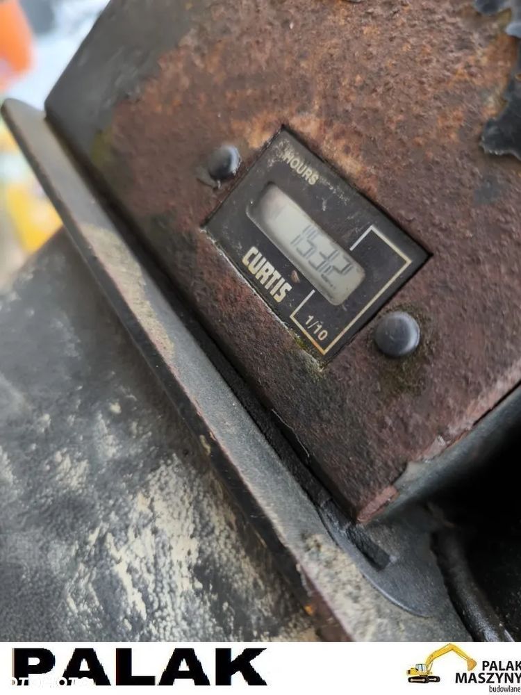 JCB Wozidło   JCB  3 TON  OBROTOWE  , 2016 rok - 10