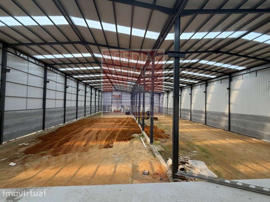 PAVILHÃO INDUSTRIAL NA ZONA INDUSTRIAL DO PERM EM SANTA MARIA DA FEIRA - Grande imagem: 5/11