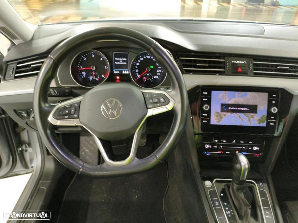 VW Passat Variant 2.0 TDI Business DSG - 4