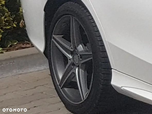 Mercedes-Benz Klasa C 220 (BlueTEC) d 7G-TRONIC - 26