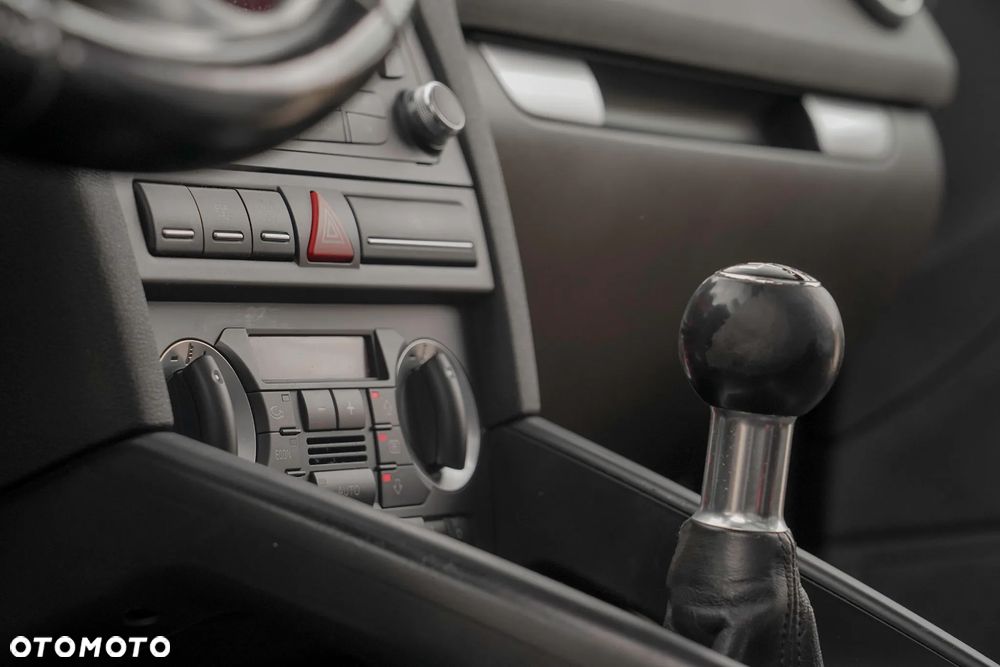 Audi A3 Sportback 1.8 TFSI S line Sportpaket (plus) - 24