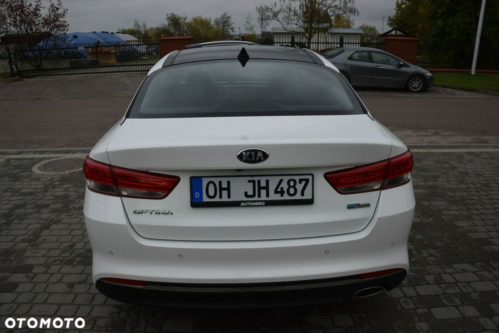 Kia Optima - 13