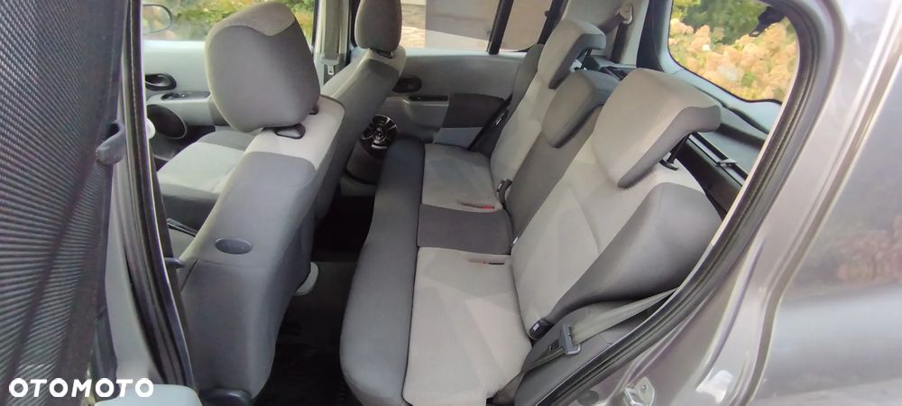 Renault Modus 1.2 16V Limited - 12