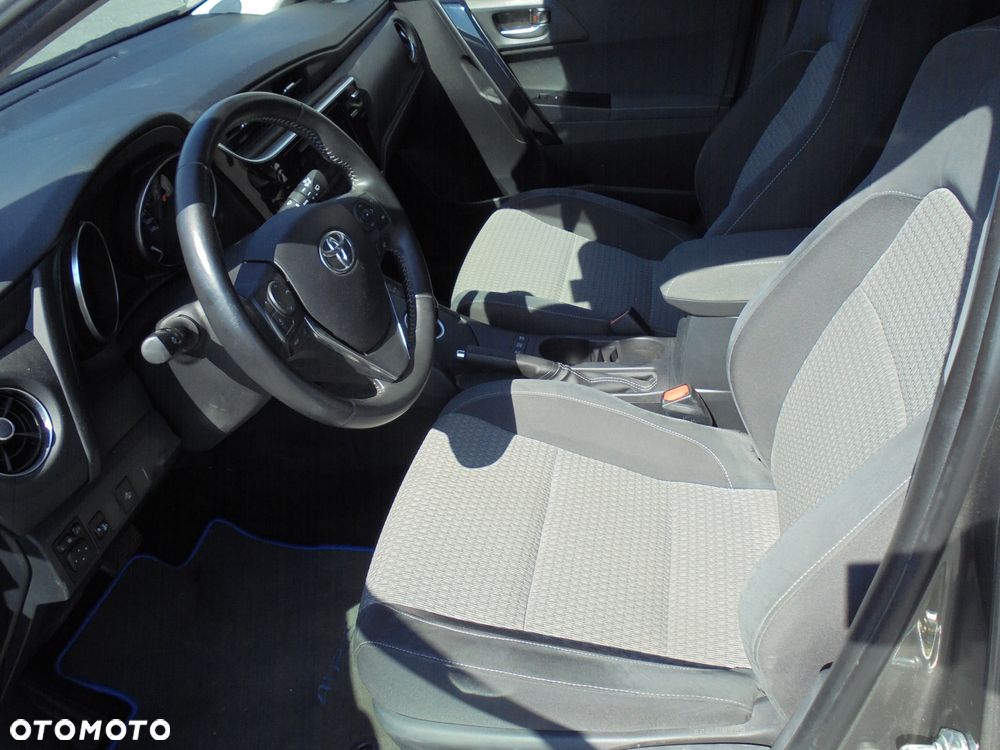 Toyota Auris - 6