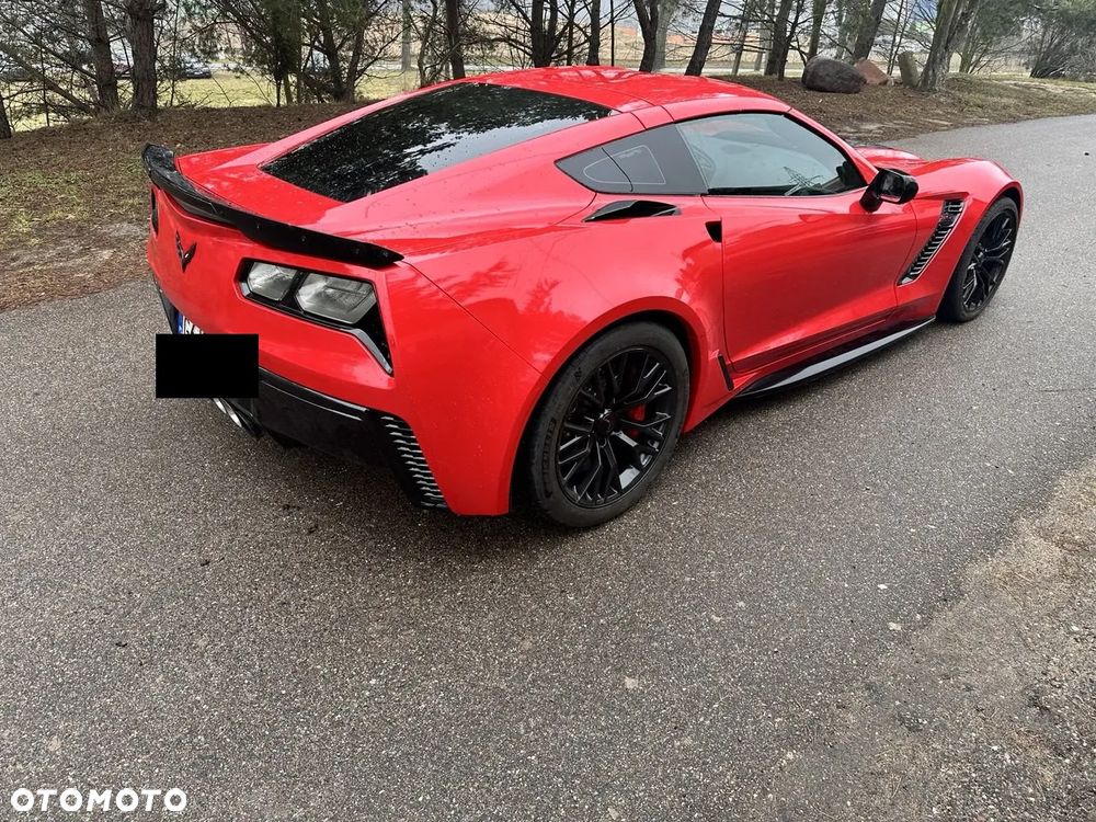 Chevrolet Corvette - 11
