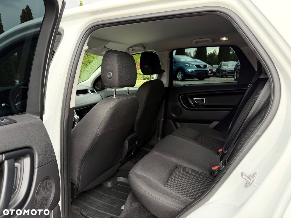 Land Rover Discovery Sport TD4 SE - 13