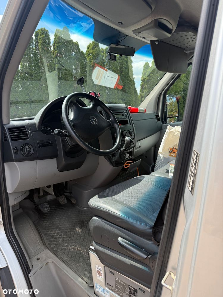 Mercedes-Benz Sprinter 906.211 - 6