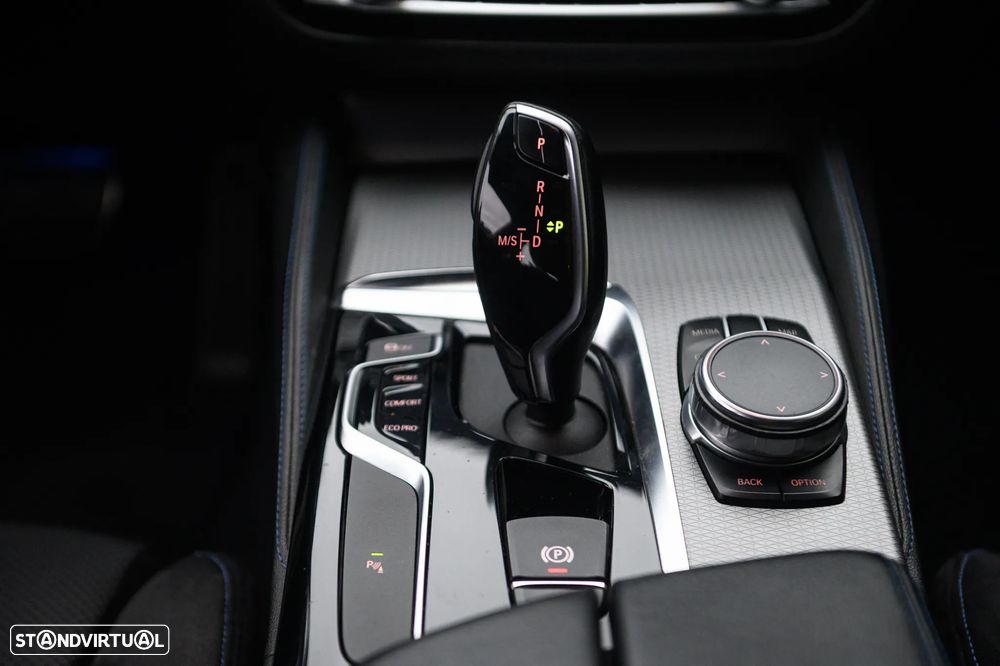 BMW 520 d Pack M Auto - 32