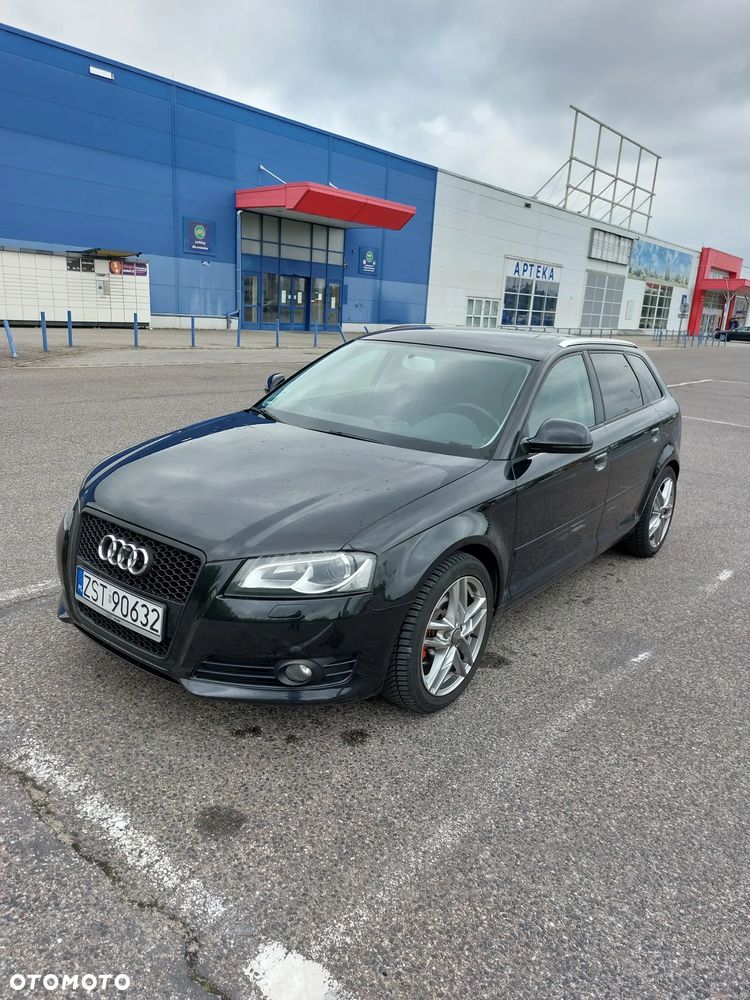 Audi A3 Sportback - 1