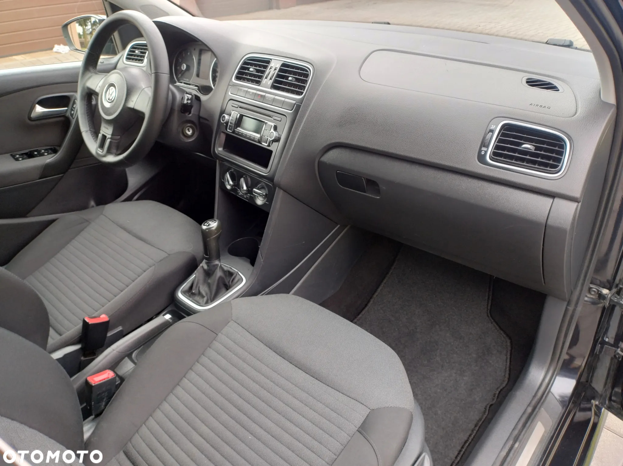 Volkswagen Polo 1.4 16V Comfortline - 39