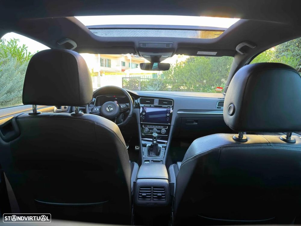 VW Golf R 4Motion (BlueMotion ) - 33