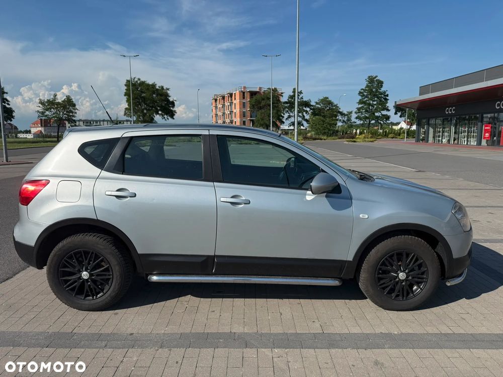 Nissan Qashqai 2.0 dCi DPF acenta - 5