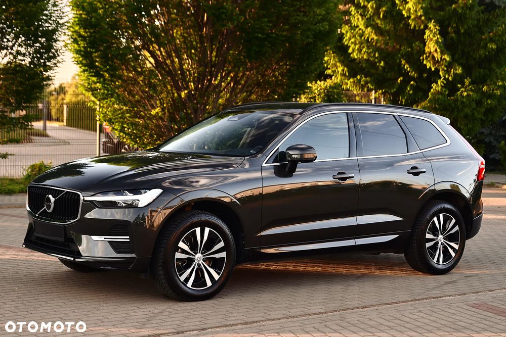 Volvo XC 60 B4 D AWD Momentum Pro - 8