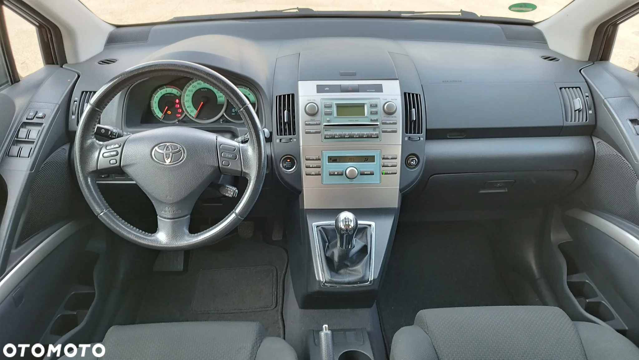 Toyota Corolla Verso 1.8 Sol + 7os - 16