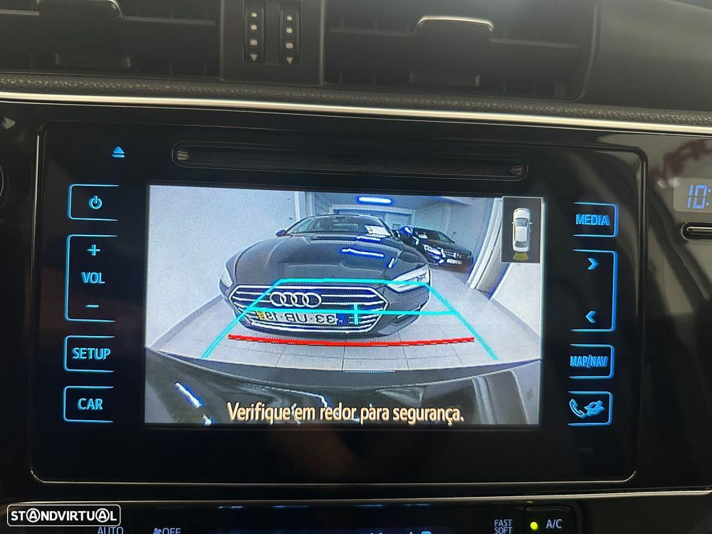Toyota Auris 1.8 HSD Comfort +P.Sport+Navi - 21