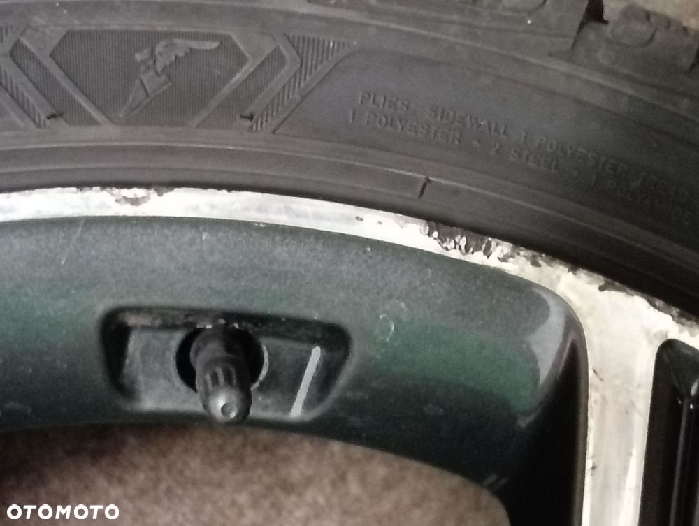 KIA STINGER 17-24r Koła z Oponami Zimowymi 255/35/19 GOODYAER 20/21r - 17