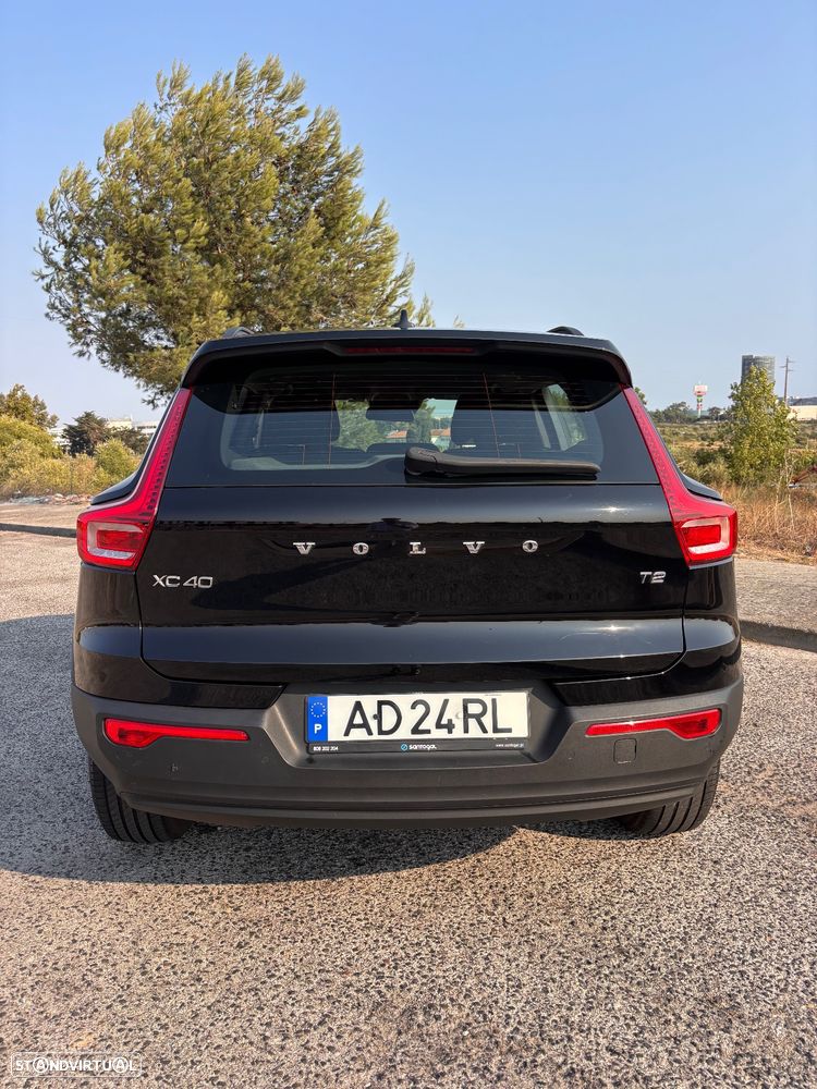 Volvo XC 40 1.5 T2 Momentum Core - 4