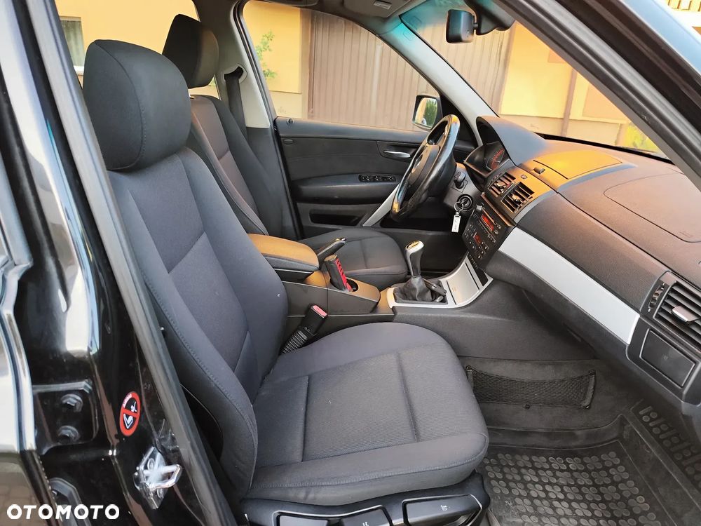 BMW X3 2.0d - 12