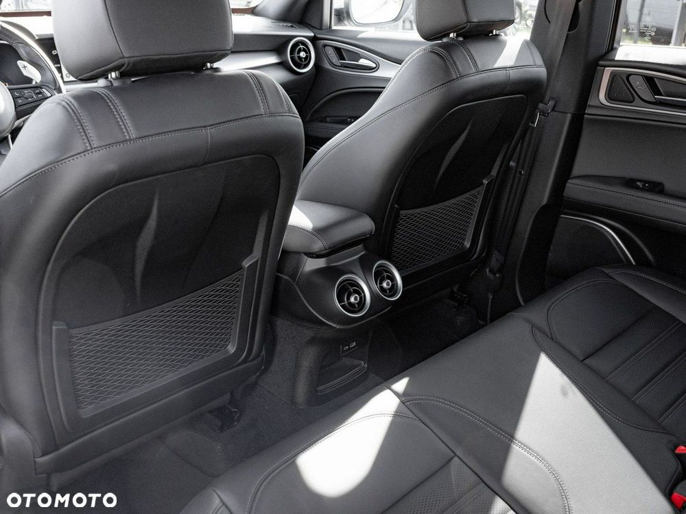 Alfa Romeo Stelvio 2.0 Turbo Veloce Q4 - 24