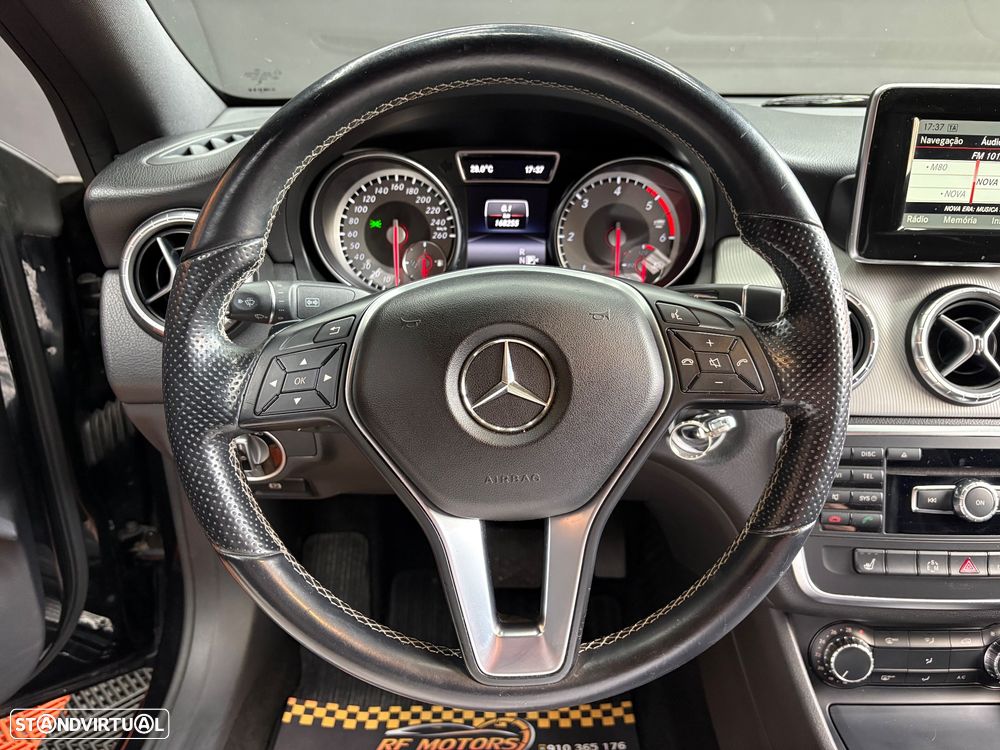 Mercedes-Benz CLA 220 d 7G-DCT AMG Line - 10