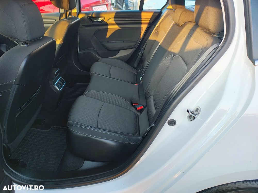 Renault Megane dCi 95 FAP Paris Business - 23