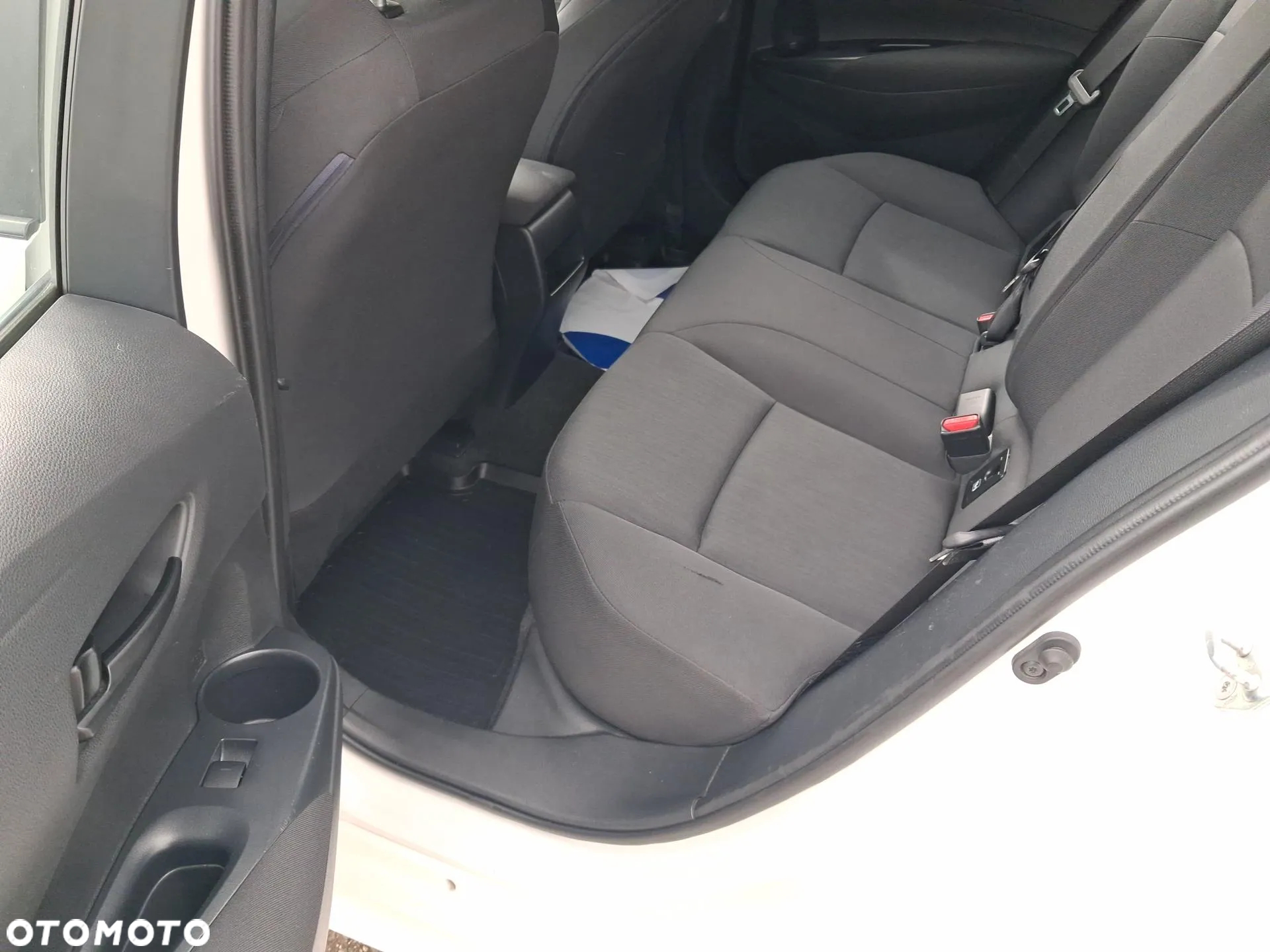 Toyota Corolla 1.2 T Active - 23
