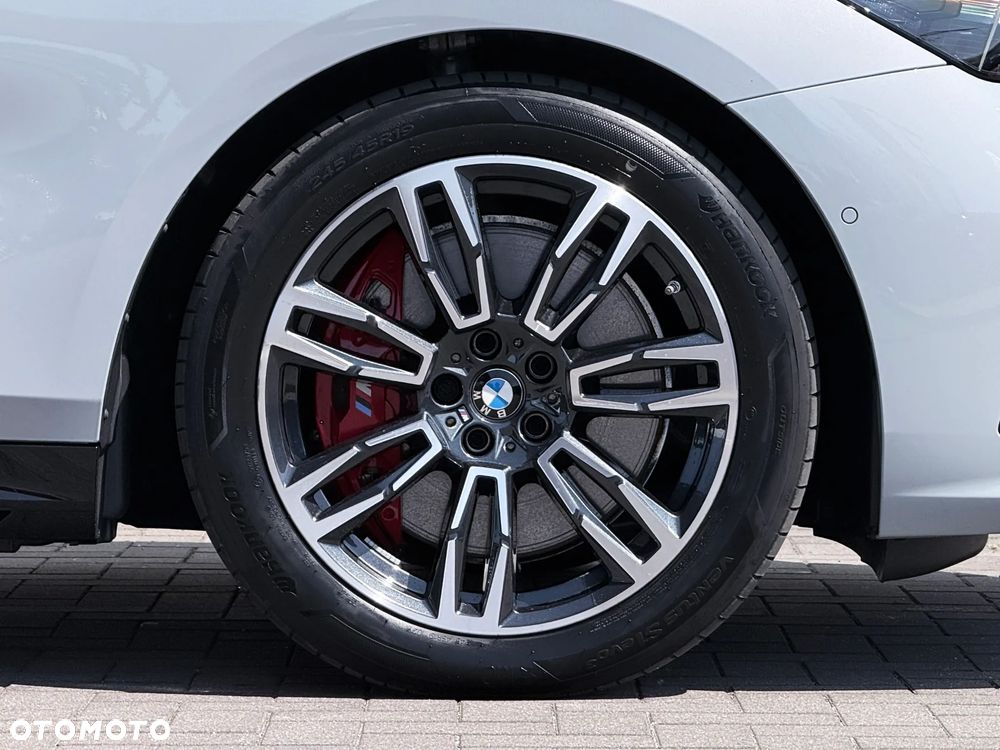 BMW Seria 5 540d xDrive - 14