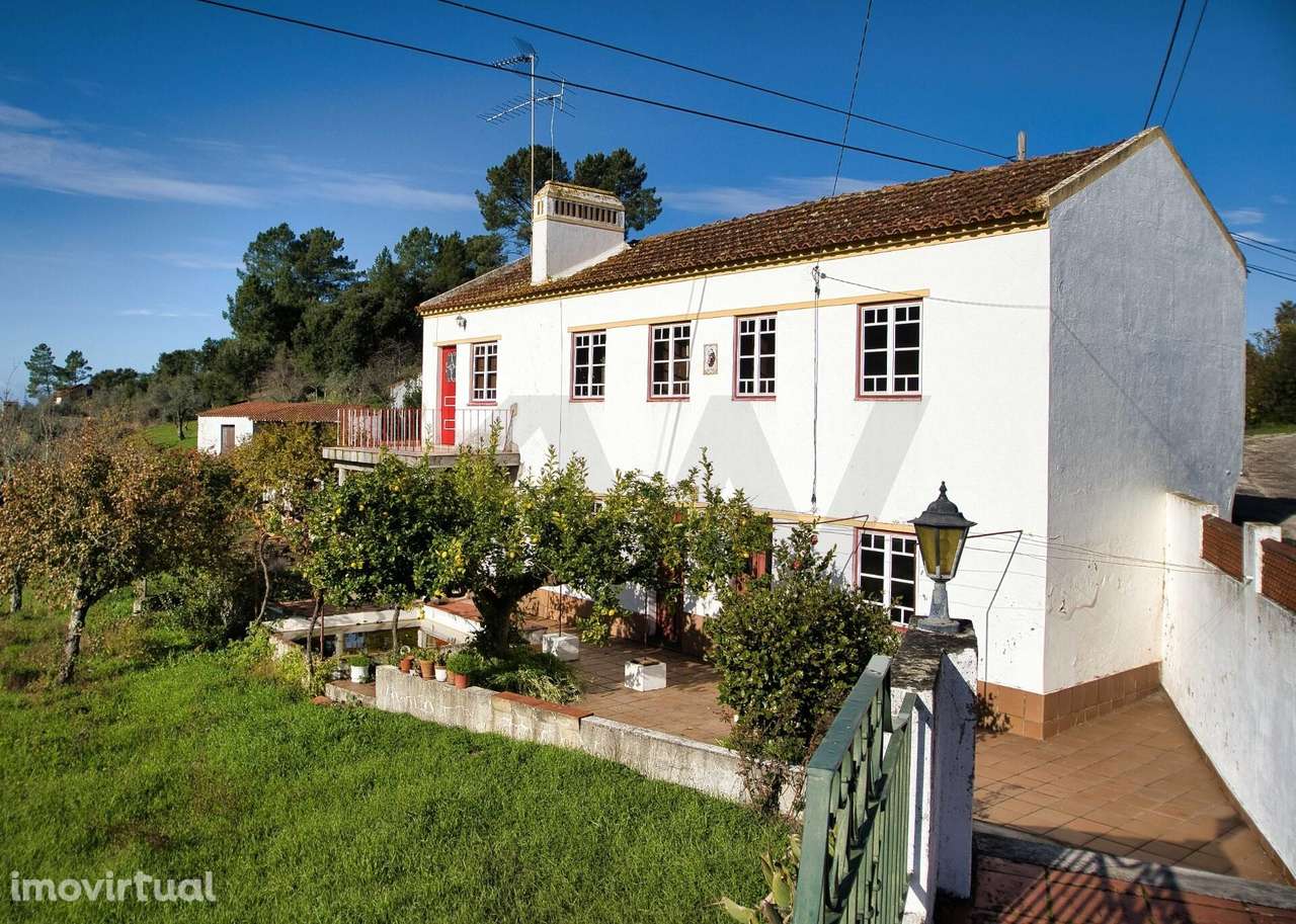 Moradia com 5 quartos e terreno de 2.520 m2 em Mouriscas – Abrantes - Grande imagem: 3/47