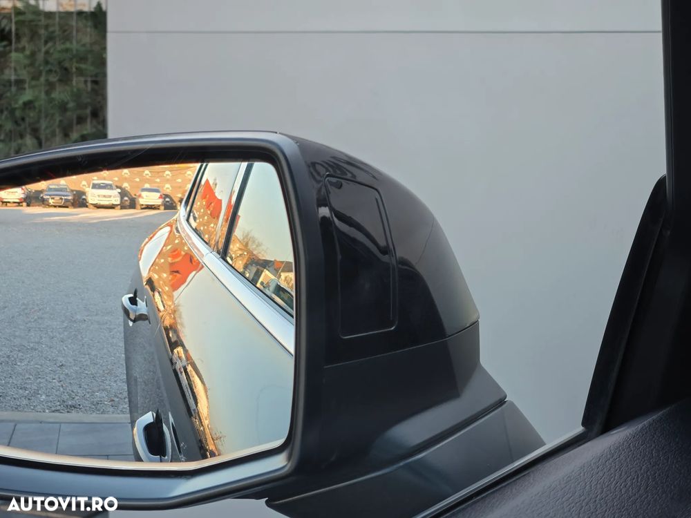 Audi Q5 55 TFSIe quattro S tronic S line - 11