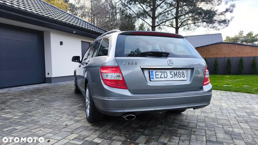 Mercedes-Benz Klasa C 200 7G-TRONIC Avantgarde Edition - 24