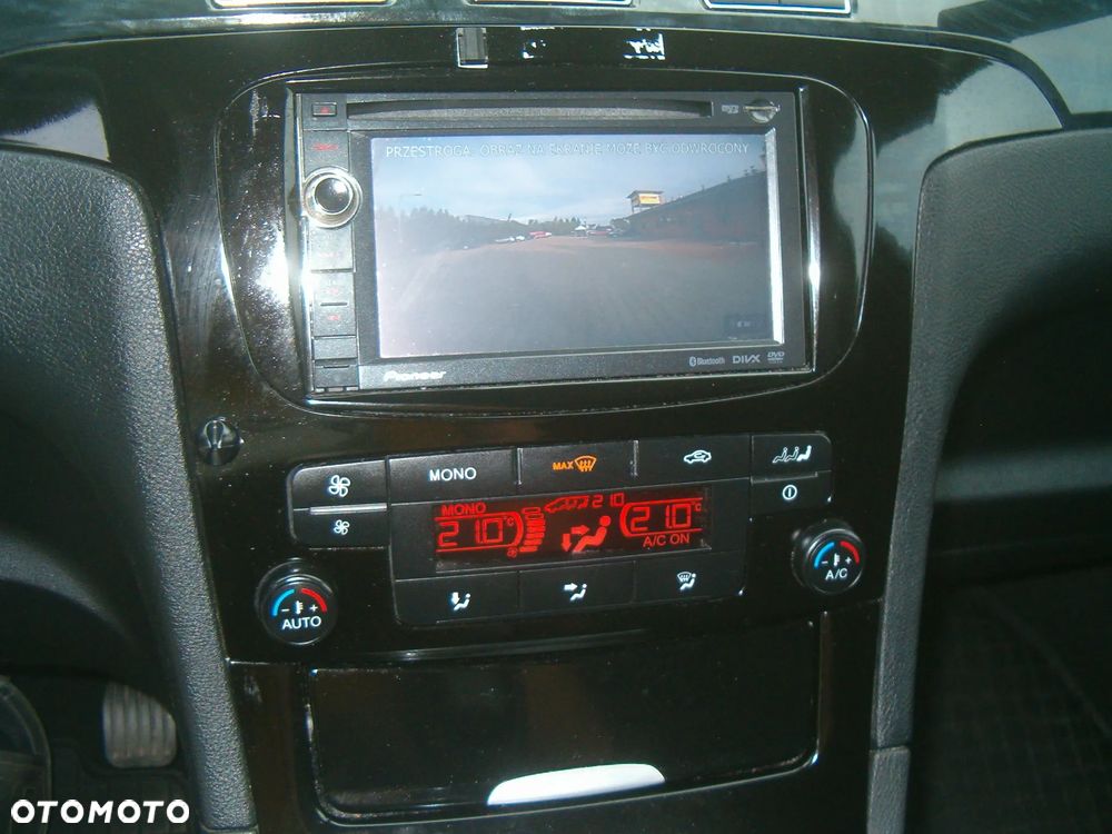 Ford Galaxy - 31