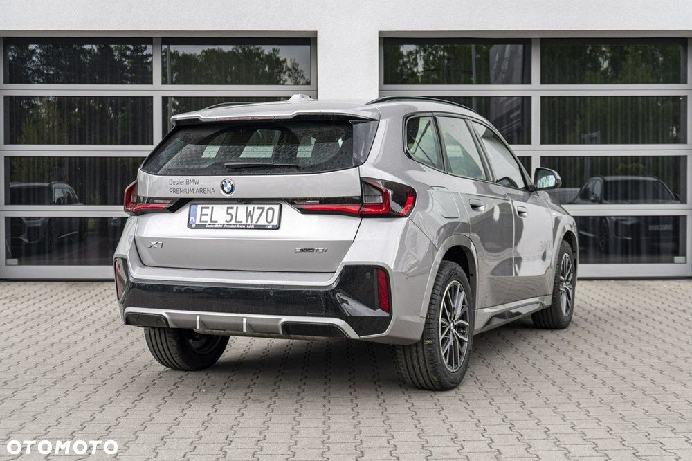 BMW X1 sDrive18i - 8