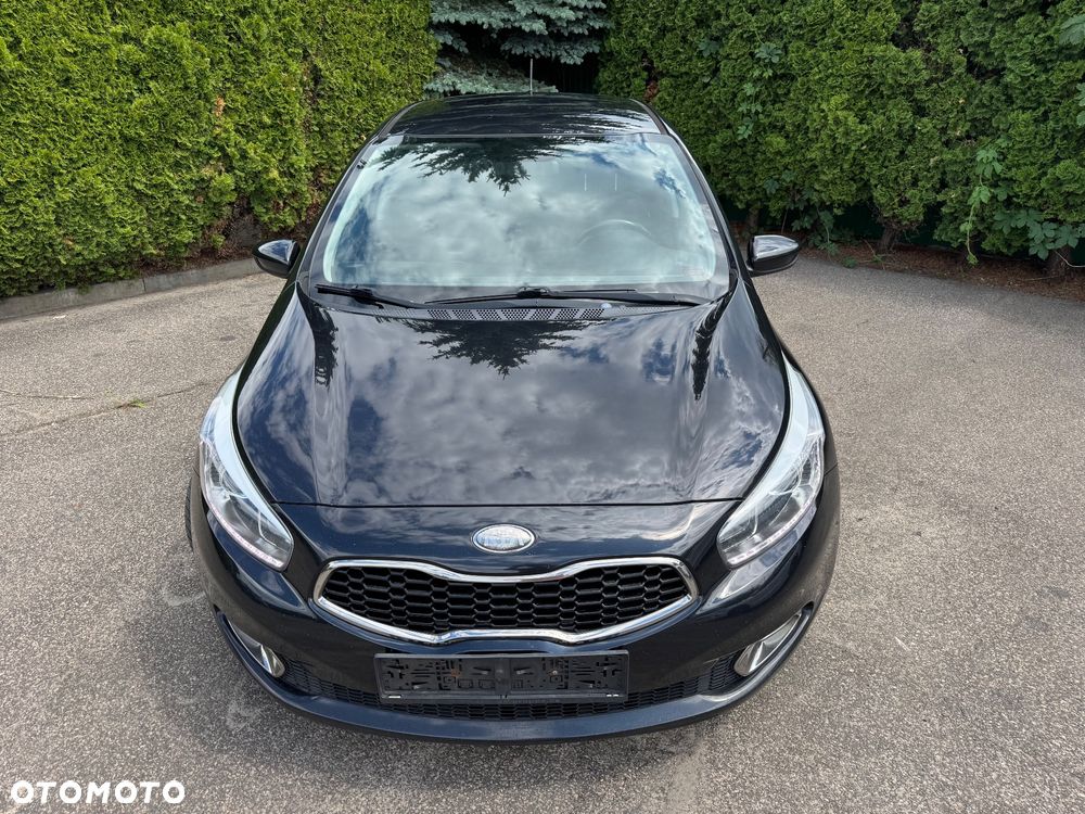 Kia Ceed 1.6 CRDi 128 ISG Fifa World Cup Edition - 7