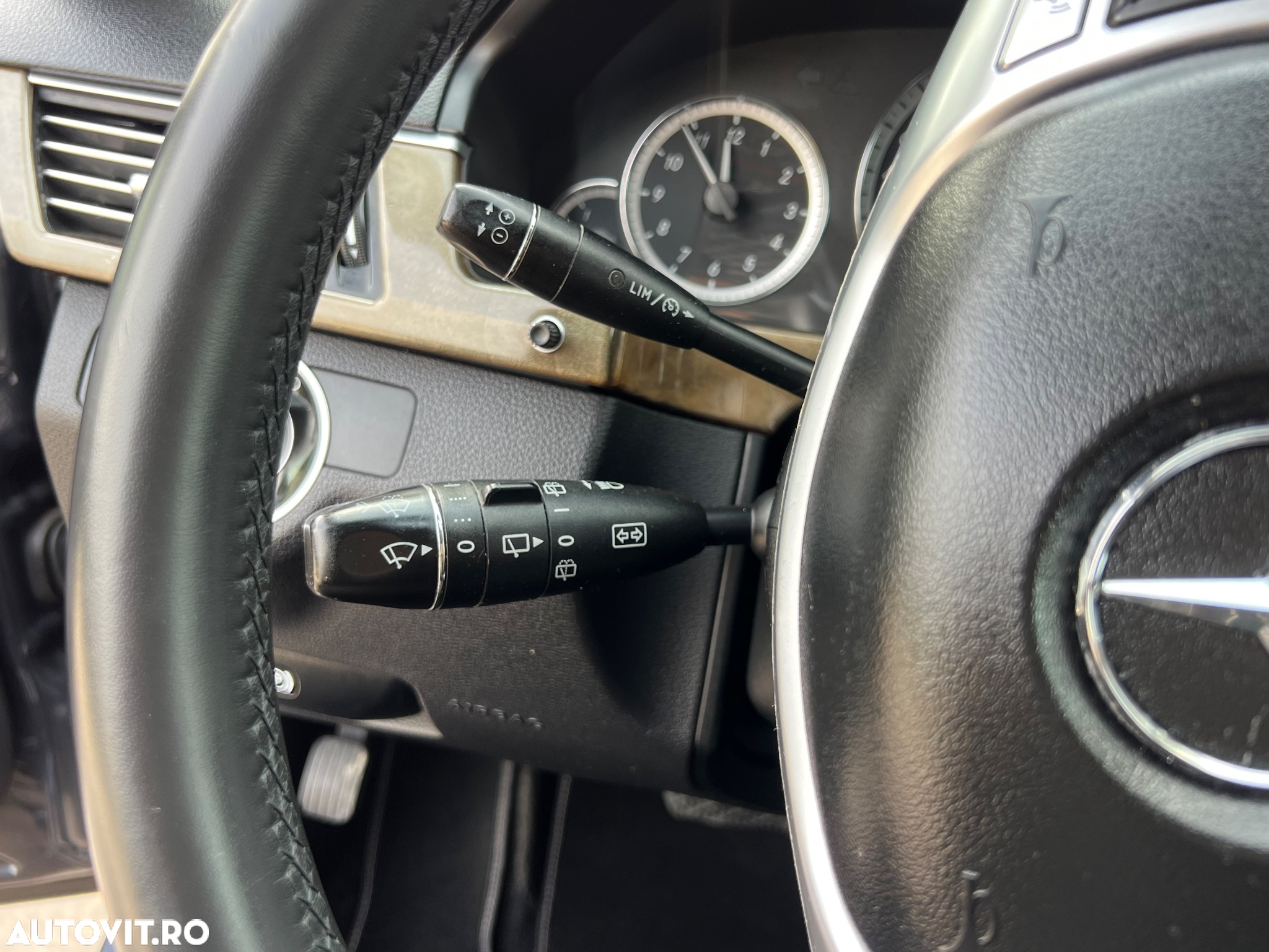 Mercedes-Benz E 200 T BlueTEC 7G-TRONIC Elegance - 19