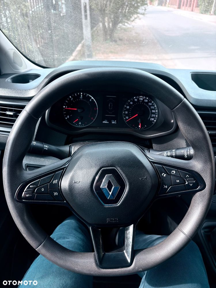 Renault Trafic - 23