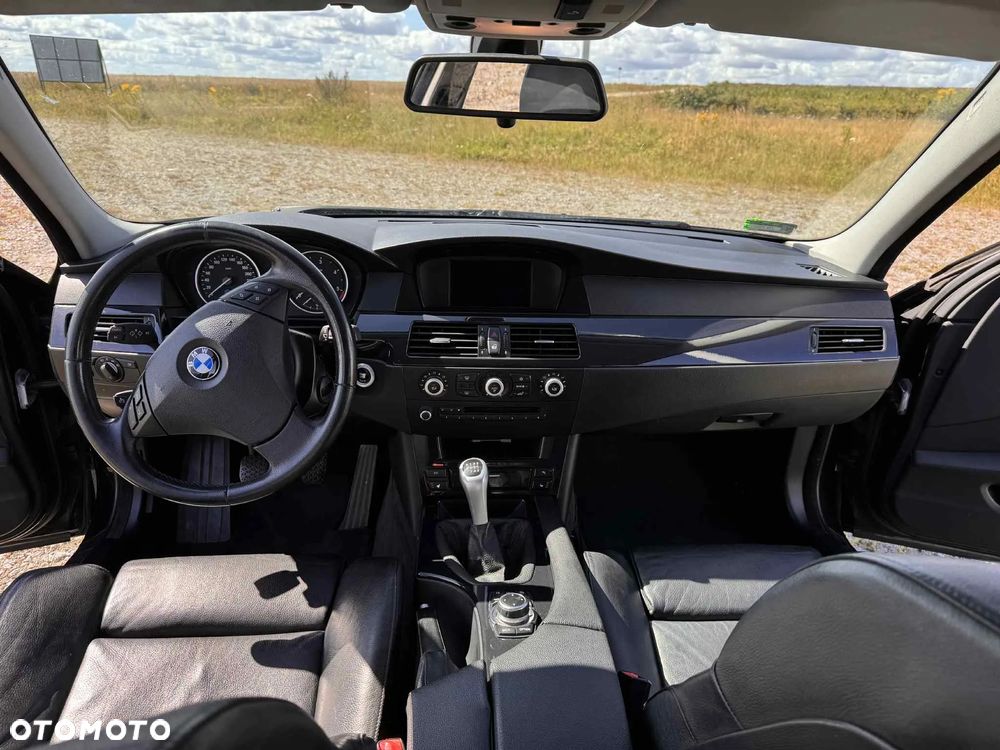 BMW Seria 5 525d - 20