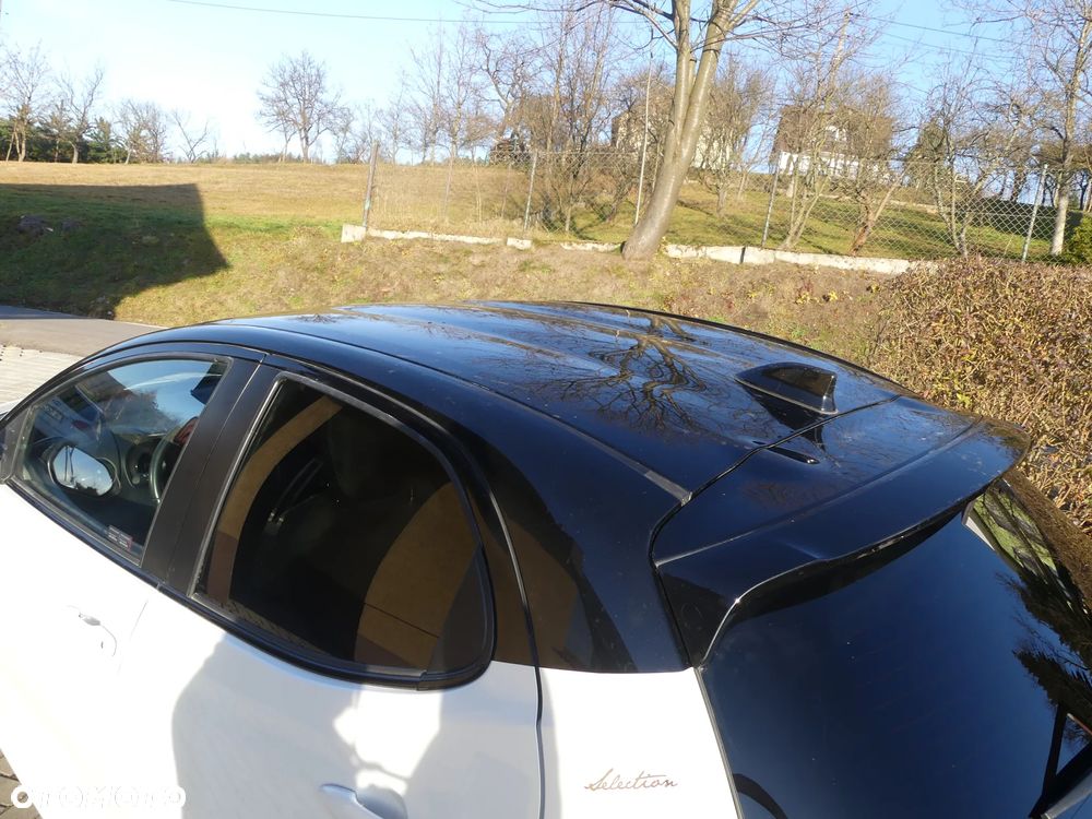 Toyota Yaris 1.5 Selection Style CVT - 17