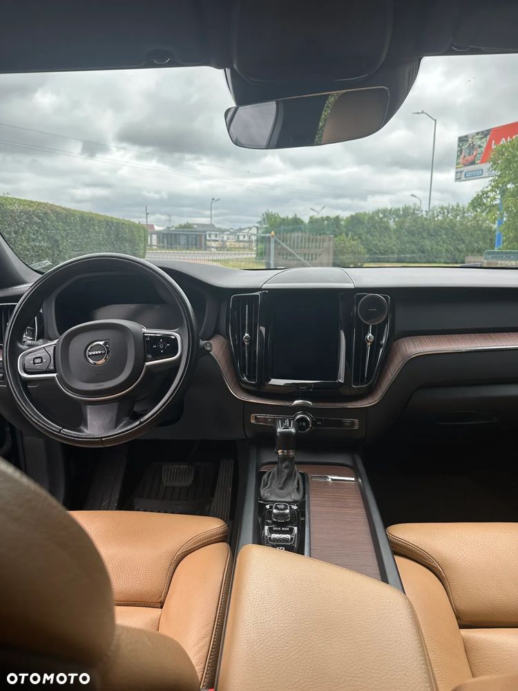 Volvo XC 60 D5 AWD Geartronic Inscription - 10