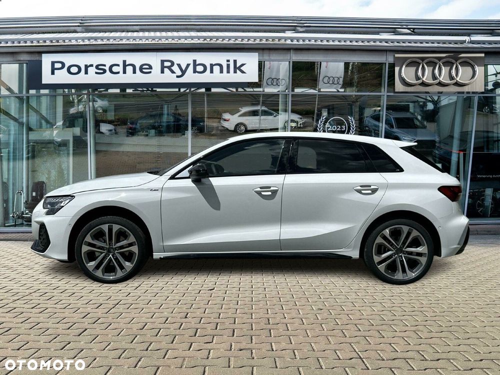 Audi A3 Sportback - 2