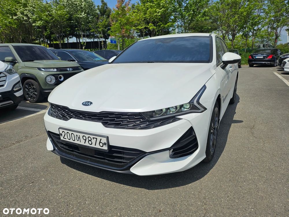 Kia K5 - 2