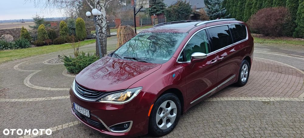 Chrysler Pacifica - 2
