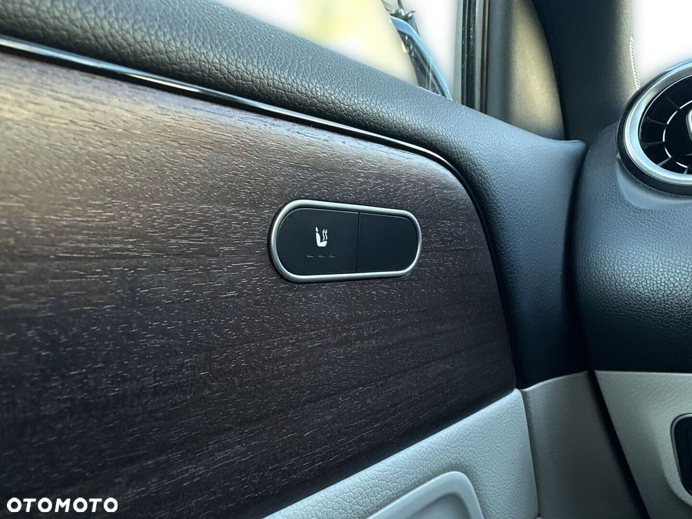 Mercedes-Benz GLA 200 Style - 24