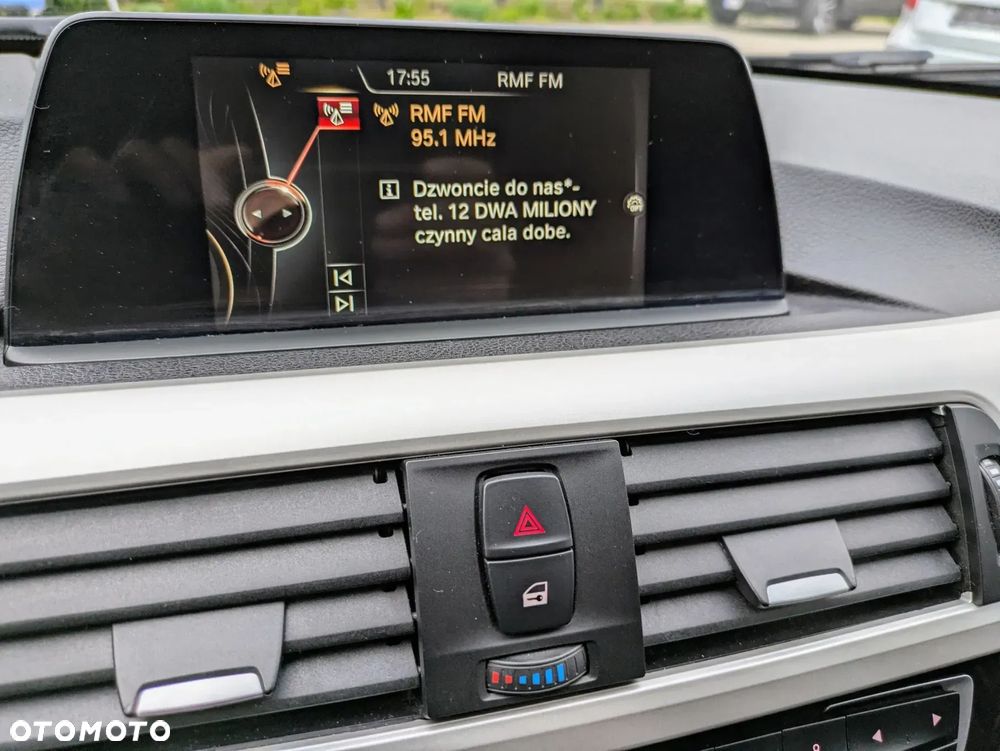 BMW Seria 3 318d - 37