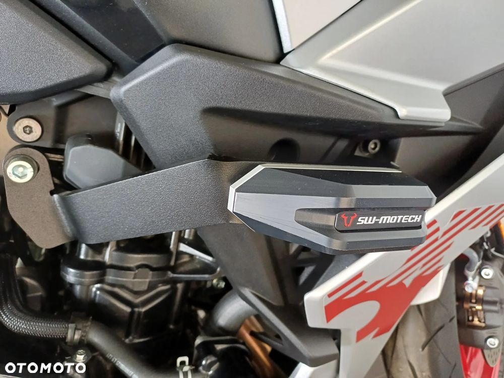 Suzuki GSX - 10